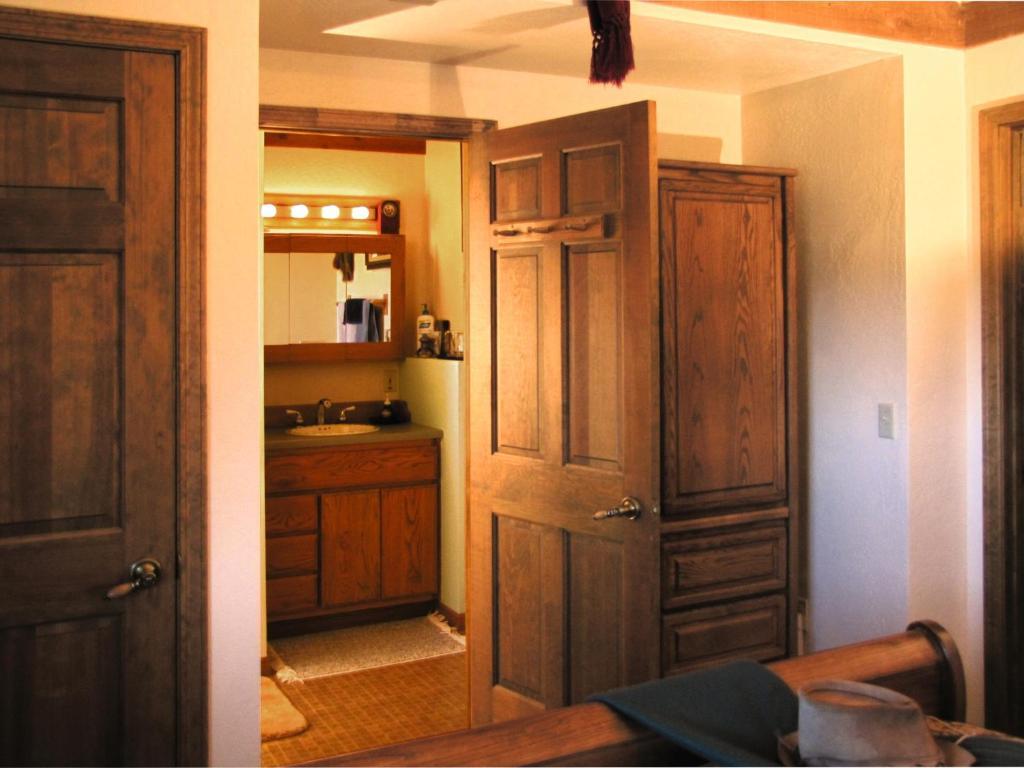 Sundance Bear Lodge Mancos Phòng bức ảnh